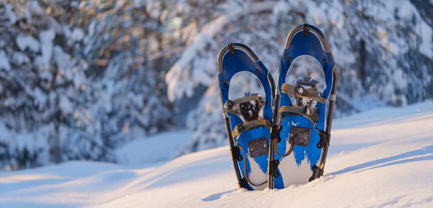 Schneeschuhwandern Aktiv im Winter Lawinengefahr