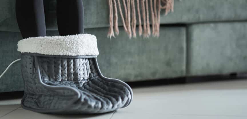 Frauengesundheit, kalte Füsse, Dicke Socken, Lammfelleinlagen, Wärmflaschen