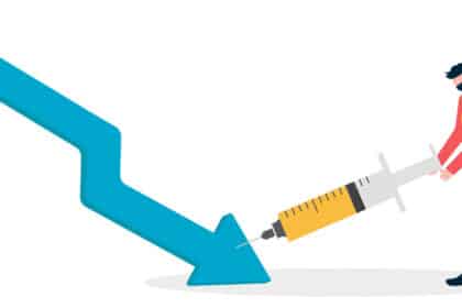 Illustration eines Mannes, der mit einer Spritze einen fallenden Pfeil stoppt, Symbol für Impfung gegen Abwärtstrend.