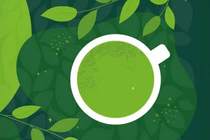 Tasse mit grünem Tee, umgeben von stilisierten grünen Blättern auf dunklem Hintergrund.